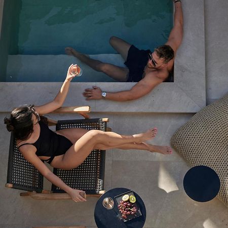 Alaso Design Suites Фира Екстериор снимка