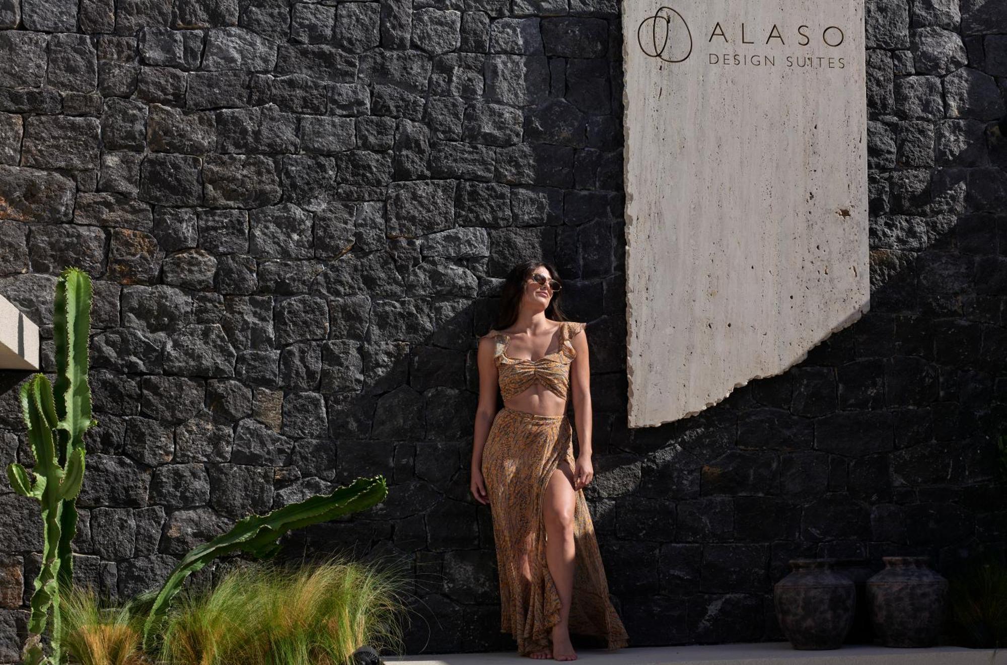 Alaso Design Suites Фира Екстериор снимка