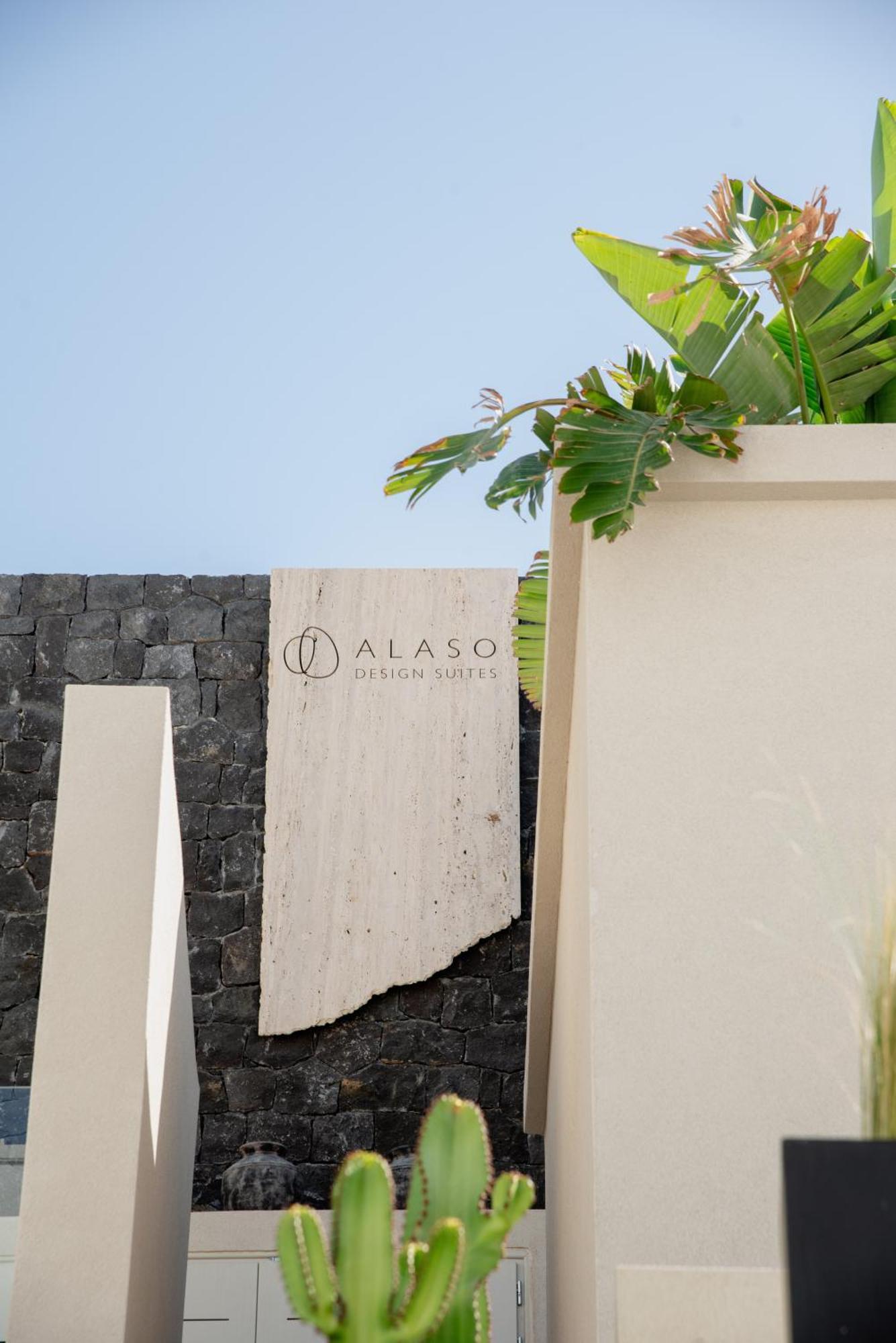 Alaso Design Suites Фира Екстериор снимка